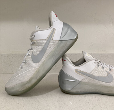 kobe chrome shoes
