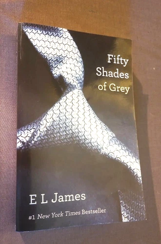 Fifty Shades of Grey : Book One of the Fifty Shades Trilogy by E. L. James (2012