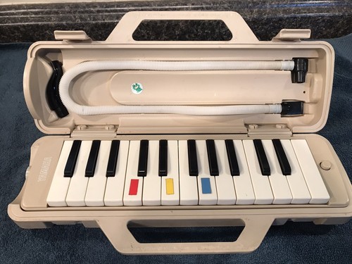 VTG YAMAHA Pianica Melodica keyboard RARE P-25E Model BEST THERE IS STORAGE FIND