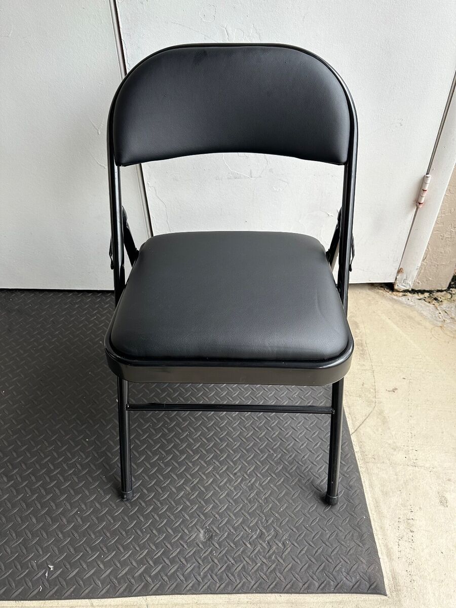 Realspace Black Folding Chair, Vinyl cushion, Used