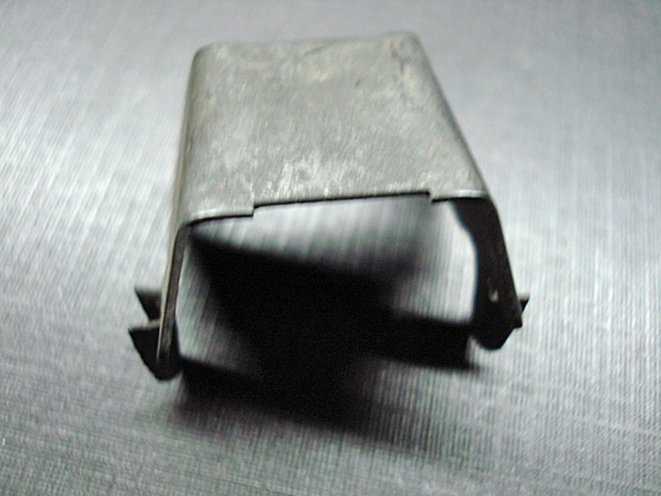 4 pcs NORS door & quarter garnish moulding clips fits 1952 1953 1954 Ford  - Image 3 of 4