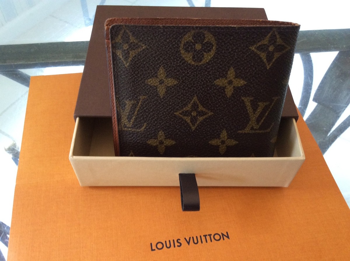 Louis Vuitton Marco Wallet