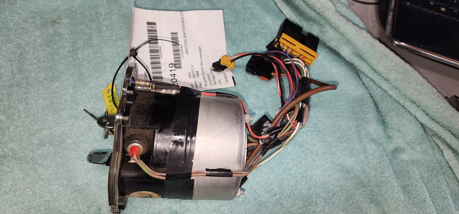 ROLLS ROYCE SILVER SPUR, SPIRIT, DAWN IGNITION SWITCHBOX LOCK WITH KEYS