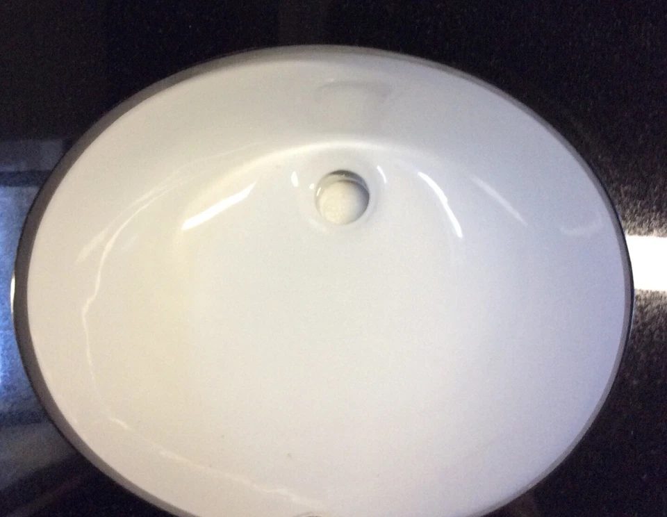 "Furniture Legion 25"" tapa de granito y. 8”C. Fregadero de lavabo blanco con orificio para grifo C Foto 3 de 4