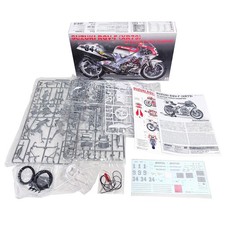 Suzuki RGV-Gamma XR79 1993 WGP500 Champion 1/12 Plastic Model Kit Platz Japan