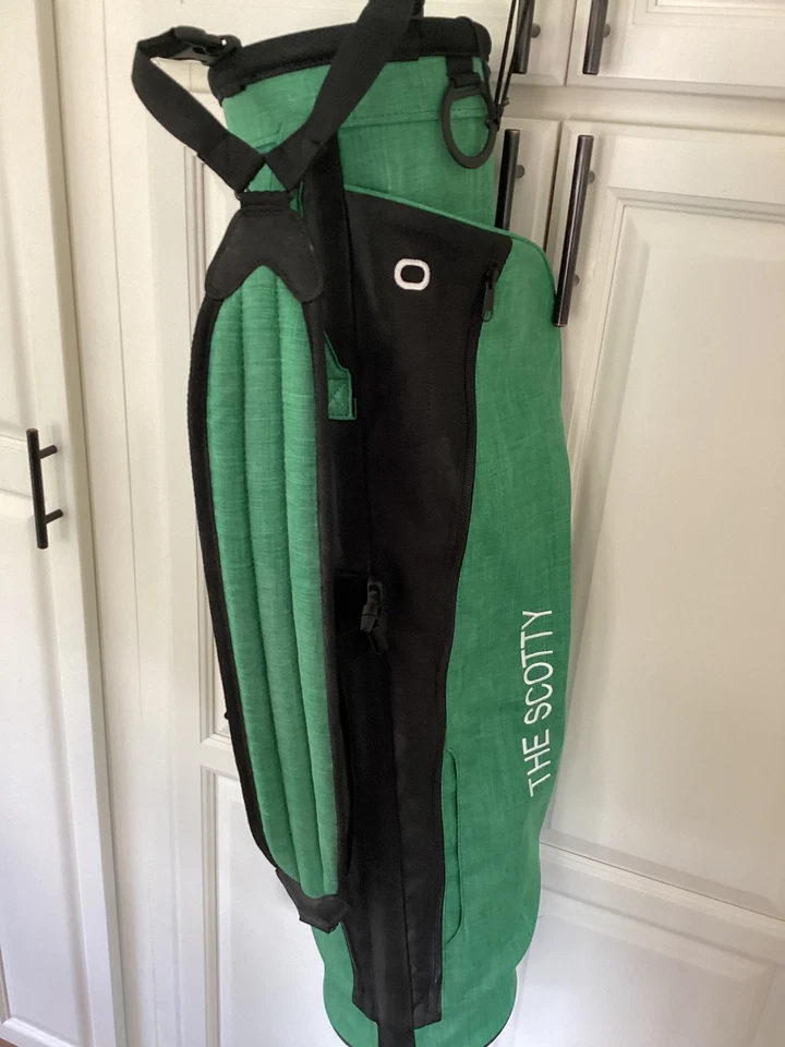 Lightweight Titleist Carry Bag - Image 3 of 4