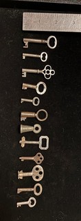 Lot of 12 Vintage Small Iron Skeleton Keys