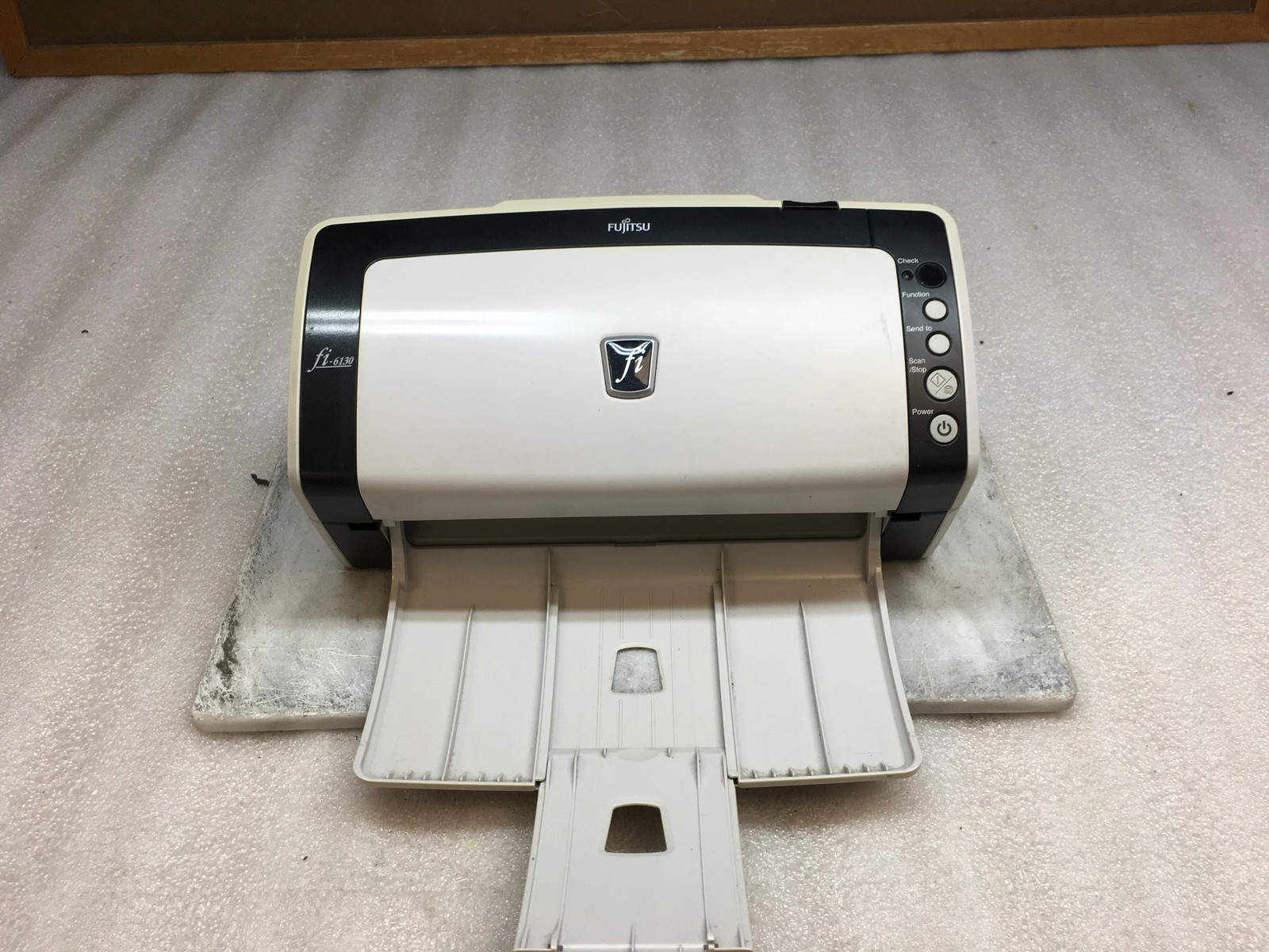 Fujitsu fi-6130 Duplex Sheetfed Color Document Scanner PA03540-B055  - Read