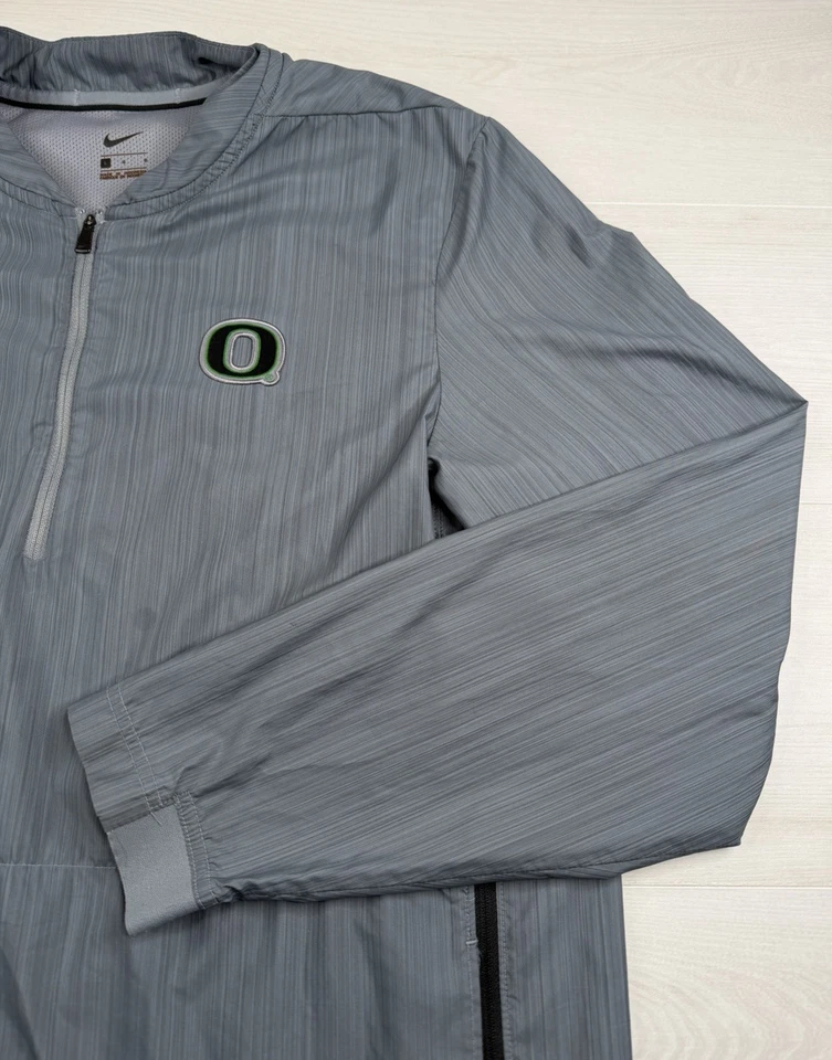 Nike Oregon Ducks 1/4 Cremallera Pullover Gris NCAA Cortavientos Chaqueta Ventilada Para Hombres L Foto 4 de 4