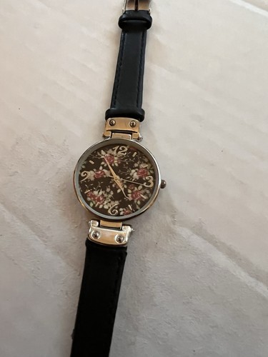 womens watch lot - Picture 4 of 4