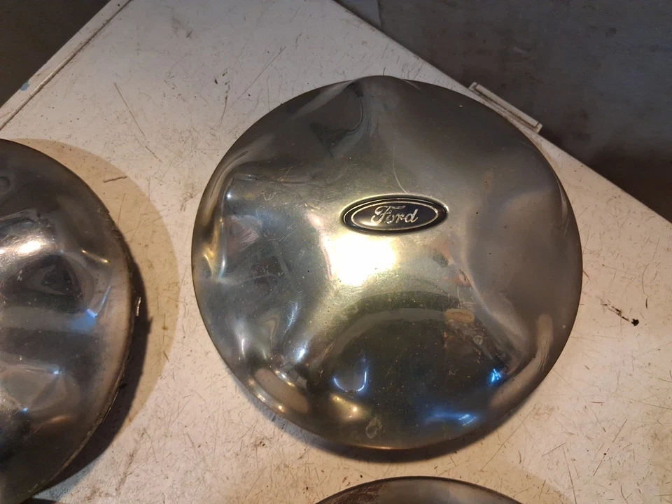 4 fábrica 1997 a 2003? Tapacubos tapa central Ford F150 Expedition YL34-1A096-EA Foto 4 de 4