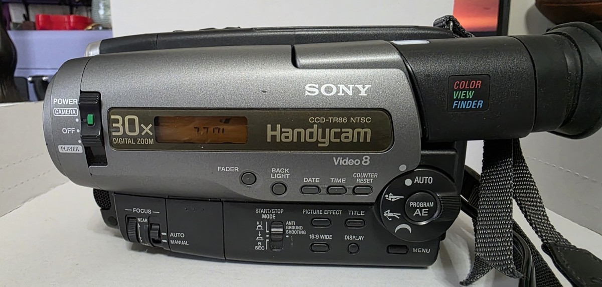 hy0825　SONY VideoHi8 CCD-TRV86 ① Sony CCD-TRV86 Handycam Hi8 Camcorder Japanese-only 20x 240x