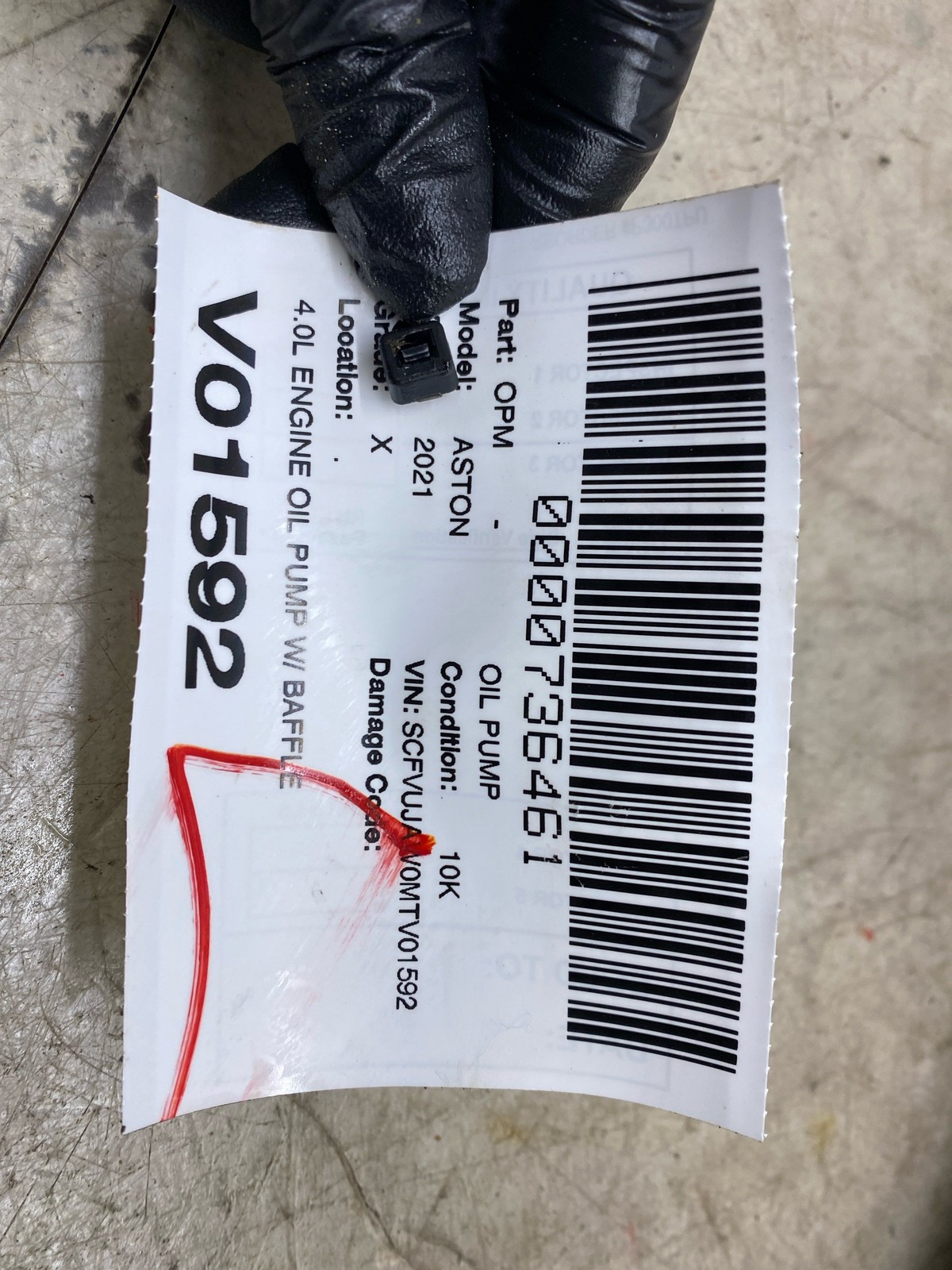 2020-2025 ASTON MARTIN DBX 4.0L OIL PUMP W/ BAFFLE PAN PICKUP TUBE 2781810620