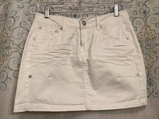 Conus Women's White Denim Jean Mini Skirt w/whiskers Size 5 29"x14" 