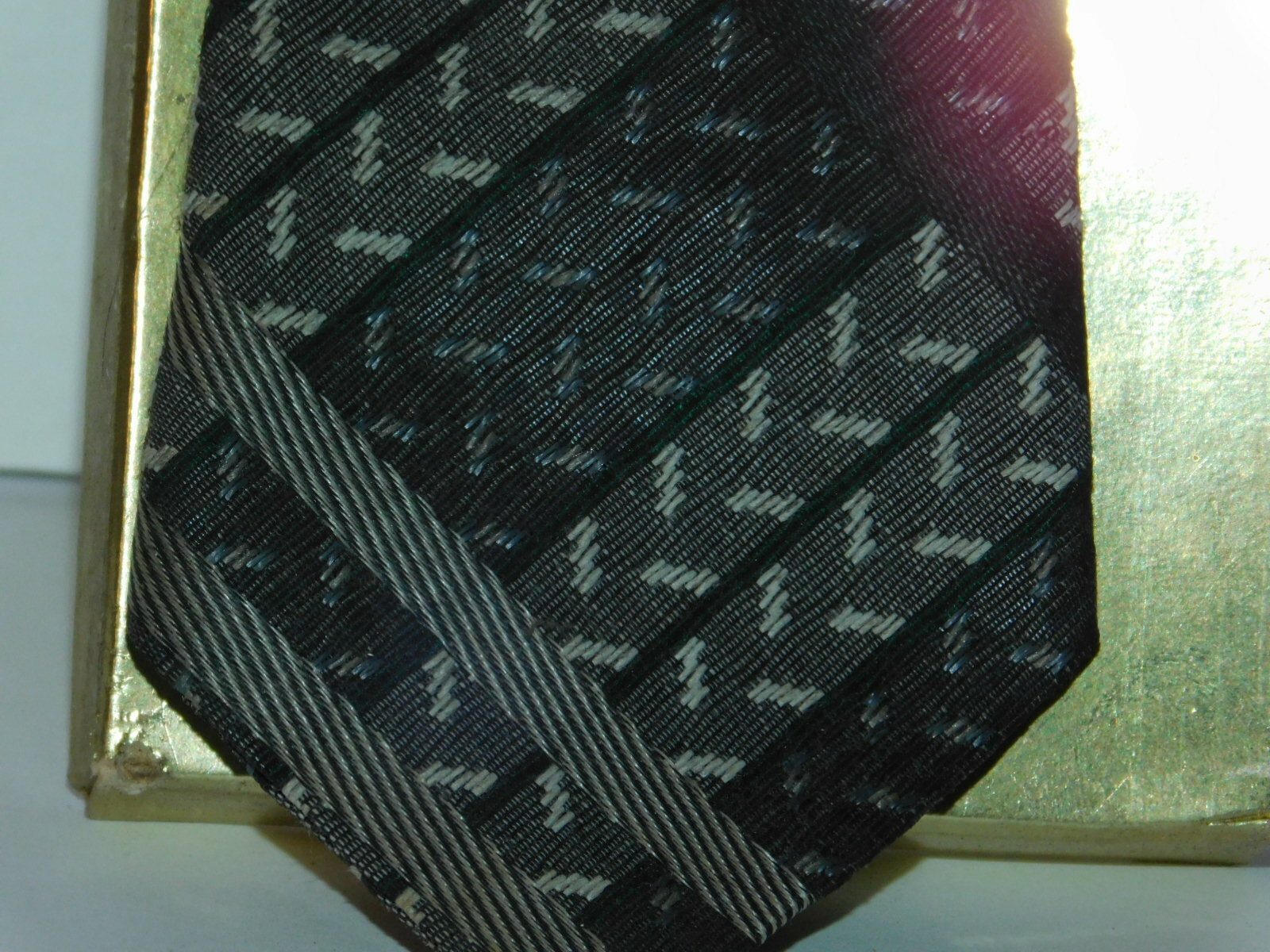 Foto 5 di 9