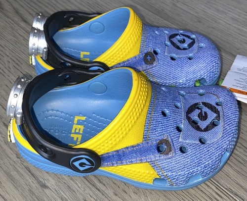 Croc’s + Dispicable Me 2024 Classic Clog Denim Left C 7 - Picture 2 of 6