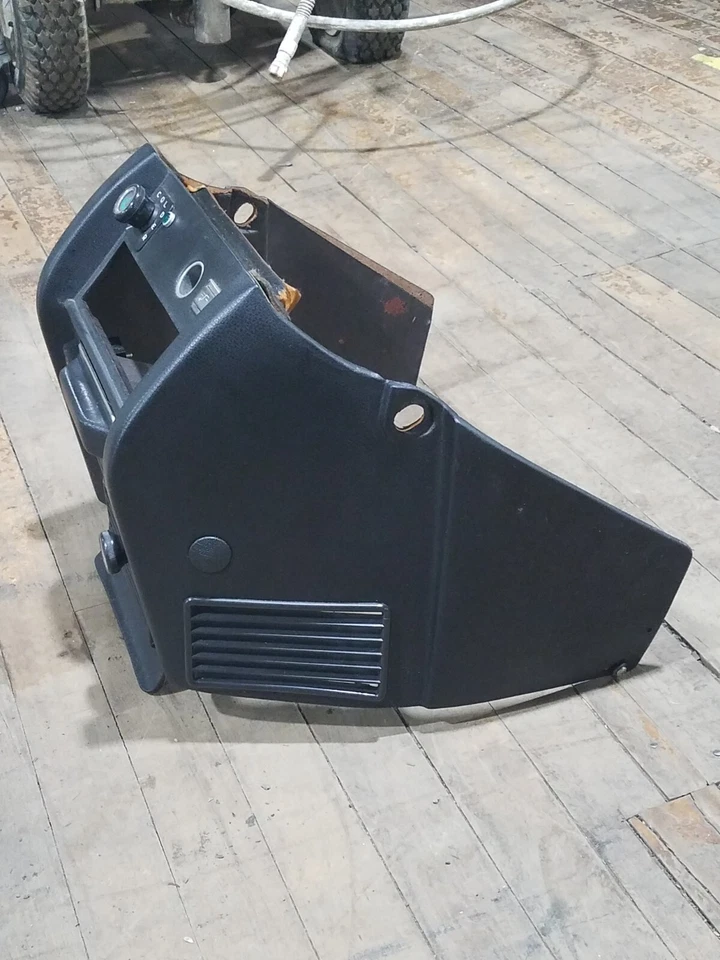 Mercedes-Benz 240D 1974 diésel tablero central delantero bisel negro usado OEM Foto 4 de 4