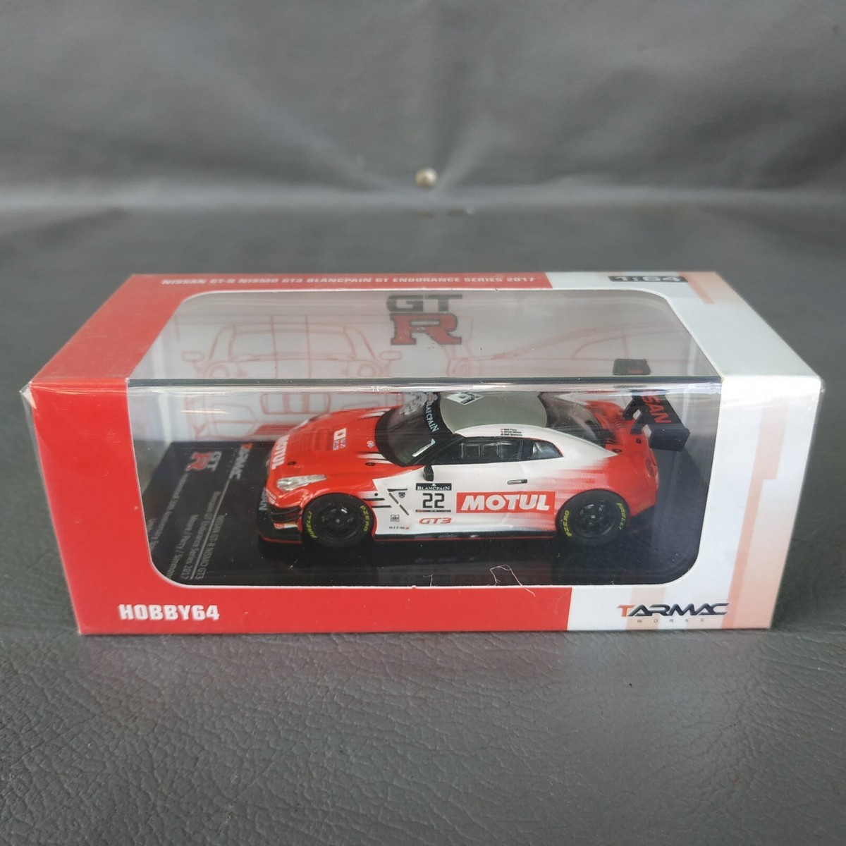 TARMAC WORKS 1:64 Nissan GT-R R35 Nismo GT3 Motul #22 TARMAC WORKS 1:64 Nissan GT-R R35 Nismo GT3 Motul #22