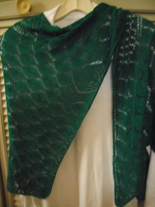 WOMEN'S SHAWL / WRAP HAND KNIT 100%  SILK LACE   NEW  #20