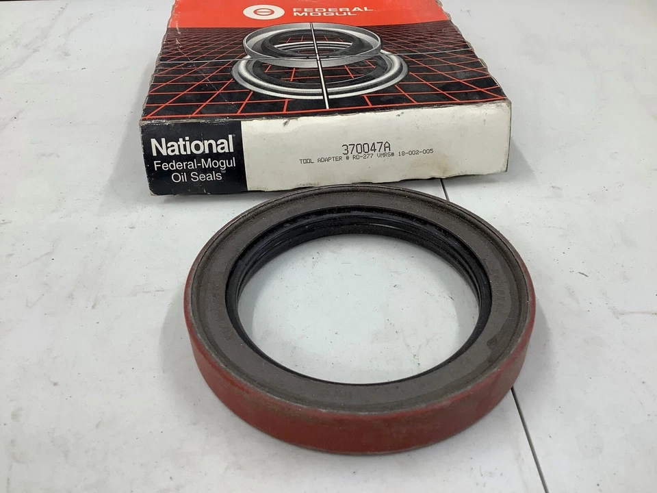 Ford F250 1975-99, P500, F700 y 2005-7 Hino sello de rueda, interior trasero: National 370047A Foto 2 de 2