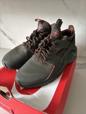 Size 12 Nike Huarache Run Ultra SE Cargo Khaki 875841 301 Excellent Condition
