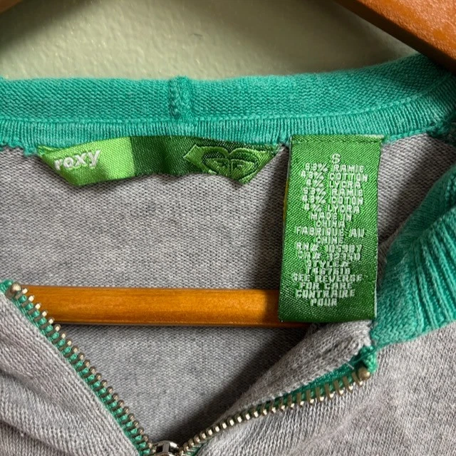 VTG Roxy Womens Sweater Hoodie Size S Ramie Y2K Spellout Full Zip Beach Casual - Image 3 of 4