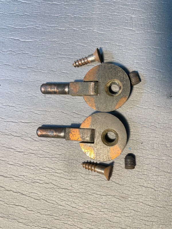 1920 Singer Treadle Sewing Machine Parts - Banjo Hinges & Screws
