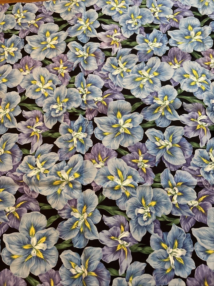 Telas Kona Bay 2002 “Floral” Algodón Azul Púrpura 44” x BTY Foto 2 de 3