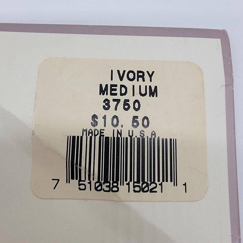 Vintage Linda Allard Ellen Tracy Pantyhose Sheer To Waist Shadow Toe Ivory Sz M - Image 4 of 4