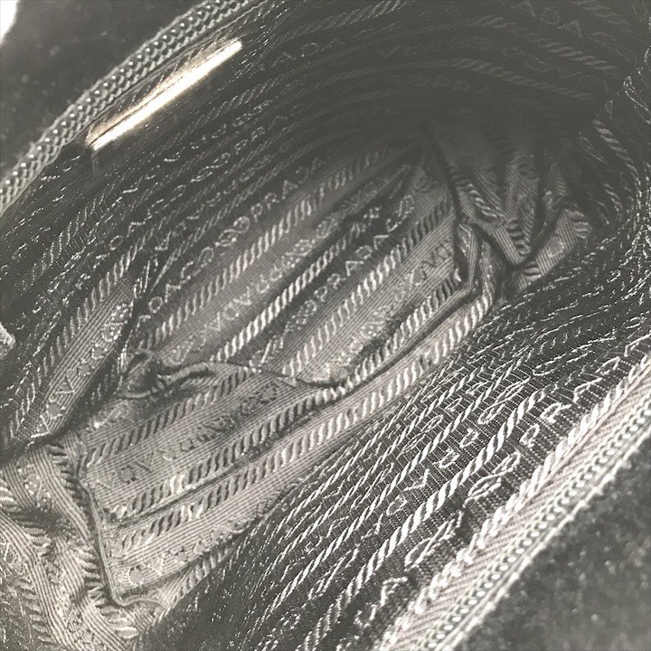 Excellent condition PRADA triangular logo satin m… - image 8