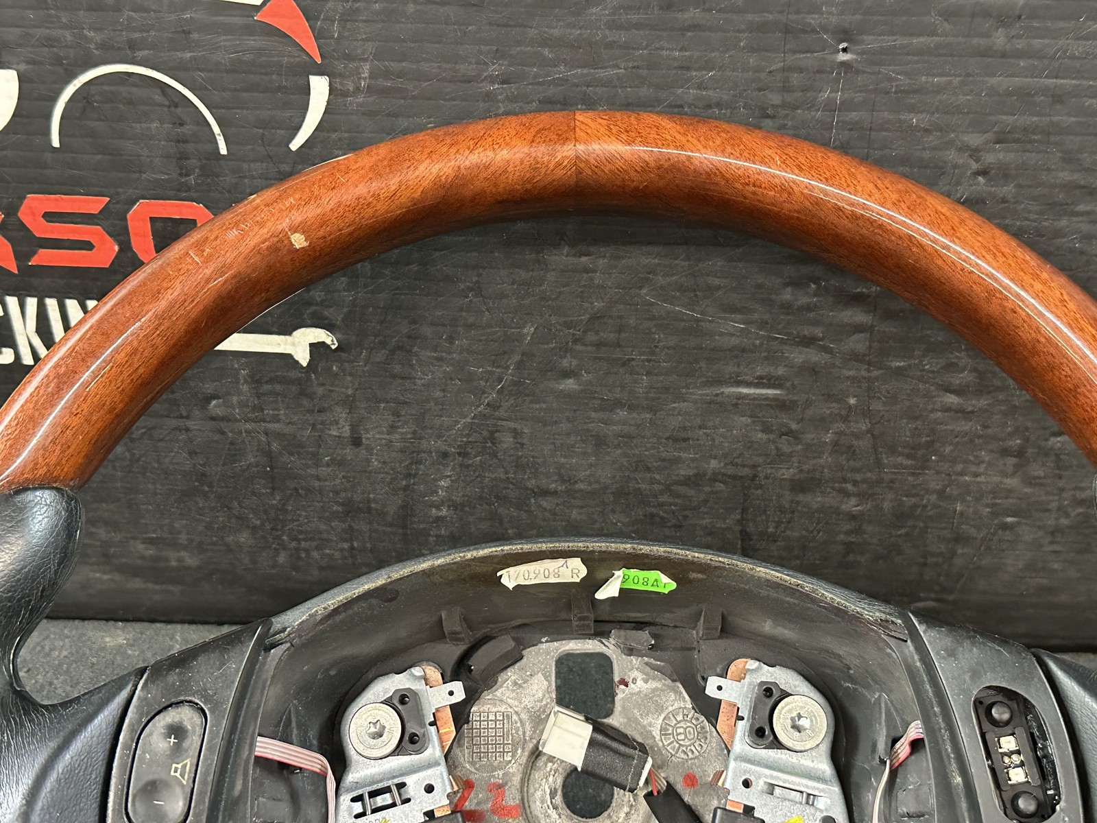 04-09 MASERATI QUATTROPORT STEERING WHEEL W/ WOODGRAIN TRIM