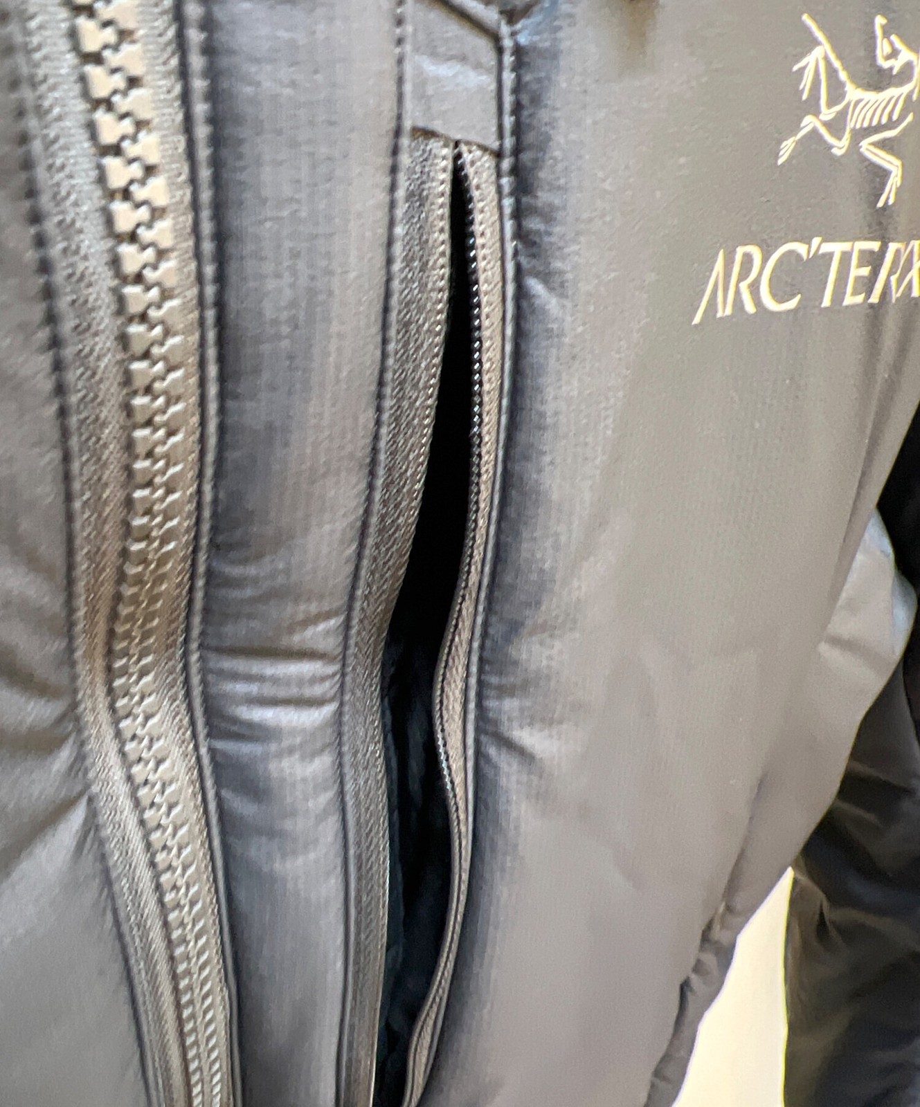 ARC'TERYX (Arc'teryx) Padded Jacket/ Navy/ Size: M image 8