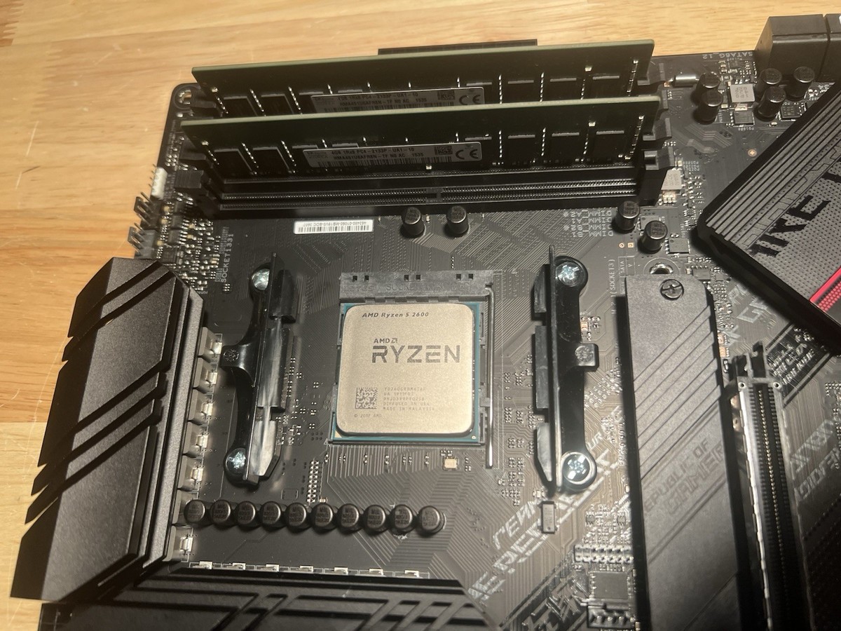 CPU+Motherboard+RAM Combo: ASUS ROG STRIX B550-F GAMING WIFI II+