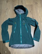Arc’teryx Women’s Beta Lt Gore-tex Pro Jacket Size X Small Green Labyrinth, Prev