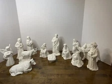 Vintage Byron Molds 13 pcs Ceramic Christmas Nativity Set Hand Painted