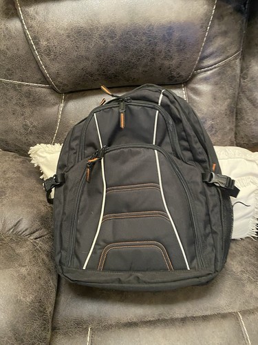 Amazon Backpack Holds 17 Inch Laptop & Tablet 4 Main Compartments. - 第 10/12 張圖片