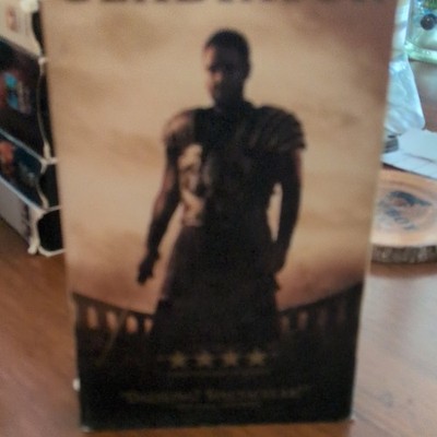 DreamWorks Home Entertainment Gladiator VHS Russell Crowe Action R 2000 NTSC