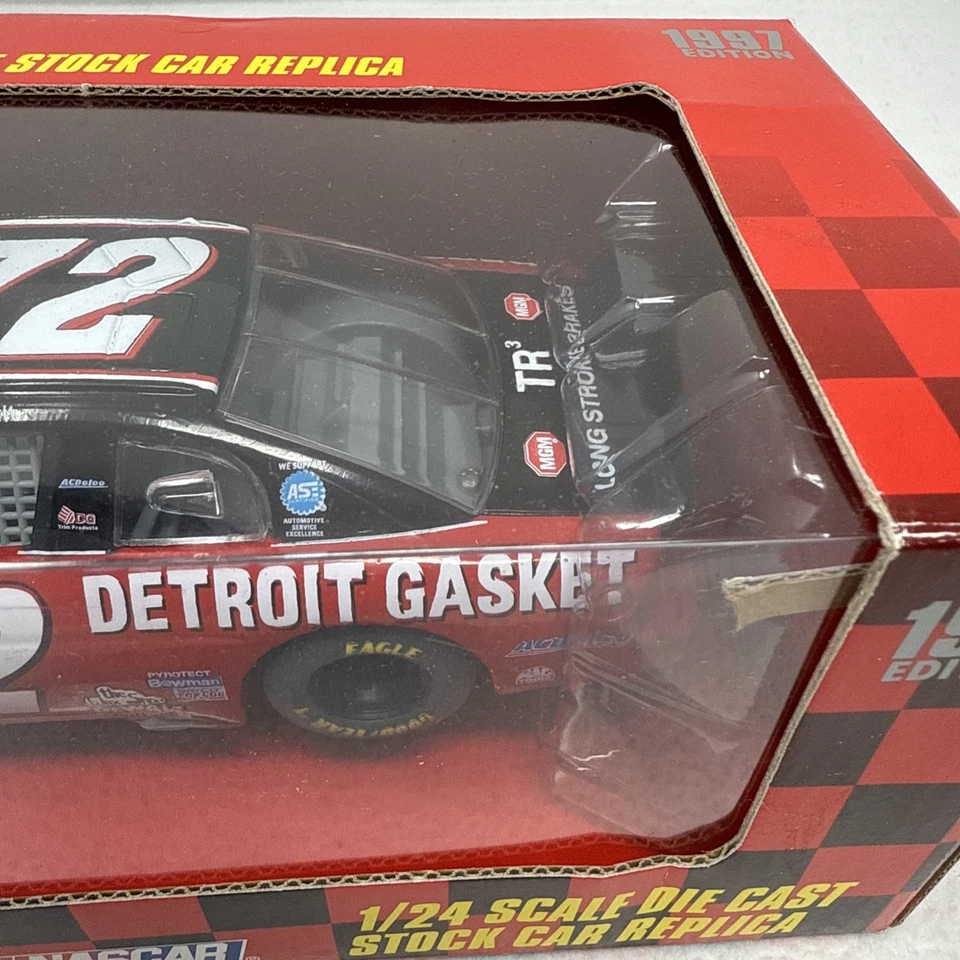 Vintage Detroit Gasket Stock Car #72 Mike Dillon Racing Champions 1/24 Scale - Image 4 of 4