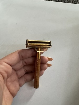 Vintage Valet Gold-Tone Metal Safety Razor Collectible Classic Shaving Tool