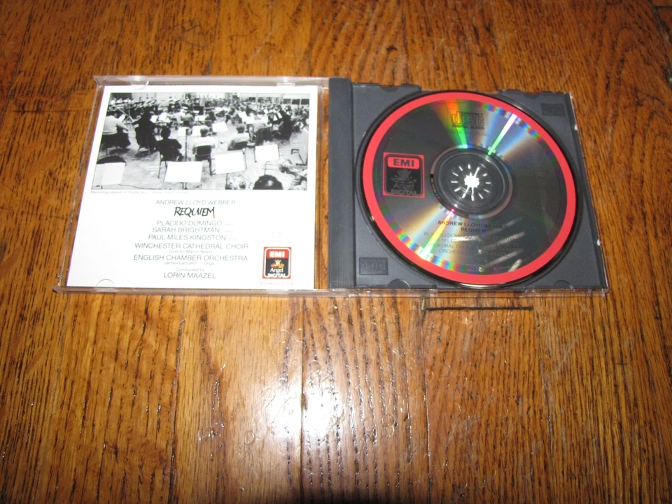 LLOYD WEBBER - REQUIEM DOMINGO BRIGHTMAN MAAZEL - ANGEL EMI CD Foto 2 de 3