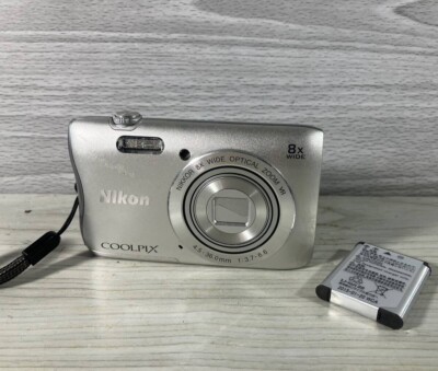 Nikon COOLPIX S3700 Silver Digital Camera with 8x Optical Nikon COOLPIX S3700 Silver Digital Camera with 8x Optical
