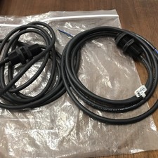 Lot Of 2 ALLEN BRADLEY 875CP-G8N18-A2 /A CAPATITIVE PROXIMITY SENSOR 24-240VAC