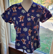 Women Scrub M Top Short Sleeve V-Neck Frosty The Snowman Christmas Shirt