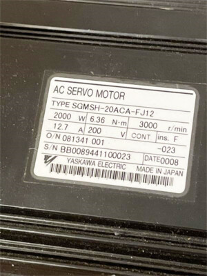 NEW YASKAWA AC SERVO MOTOR SGMSH-20ACA-FJ12