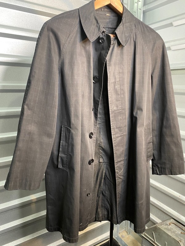 1960s Men's True Vintage Black Plaid Raincoat Overcoat Trench- 39R