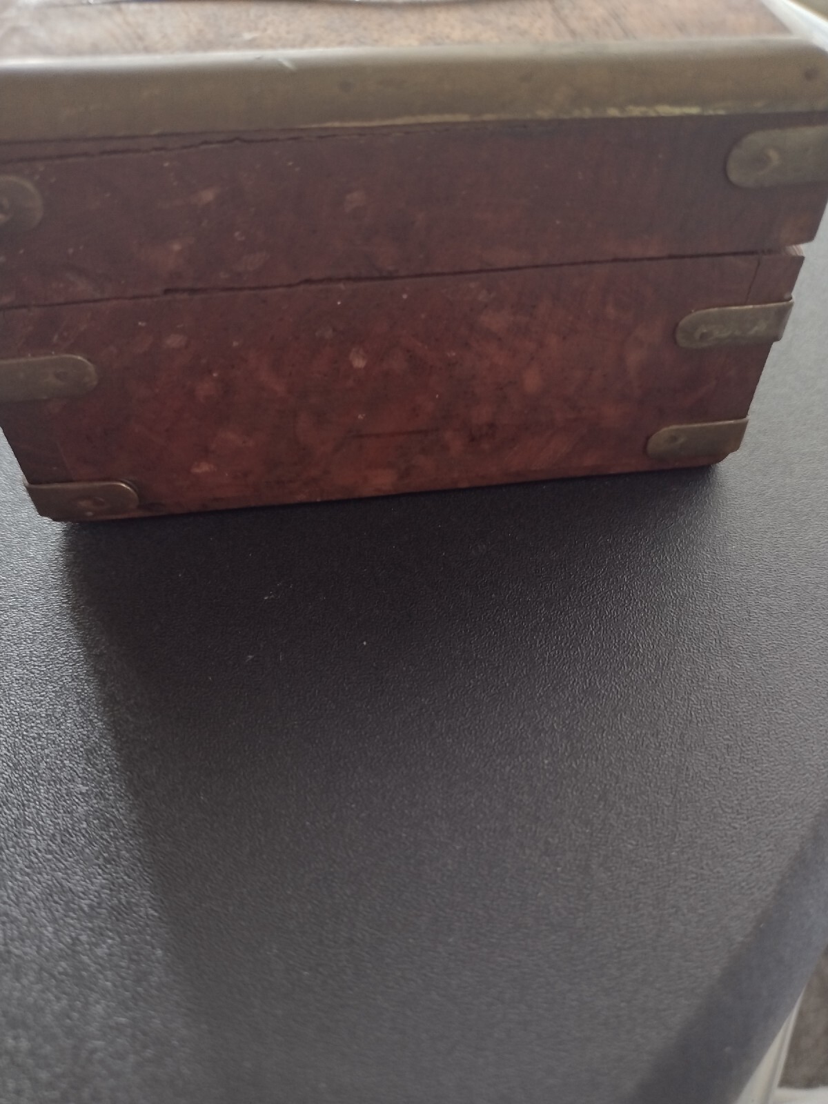 Picture 5 of 9
