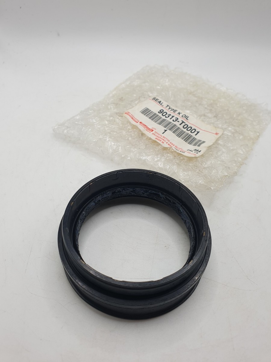 Toyota Hilux Hiace Land Cruiser 90 Genuine Rear Hub Seal