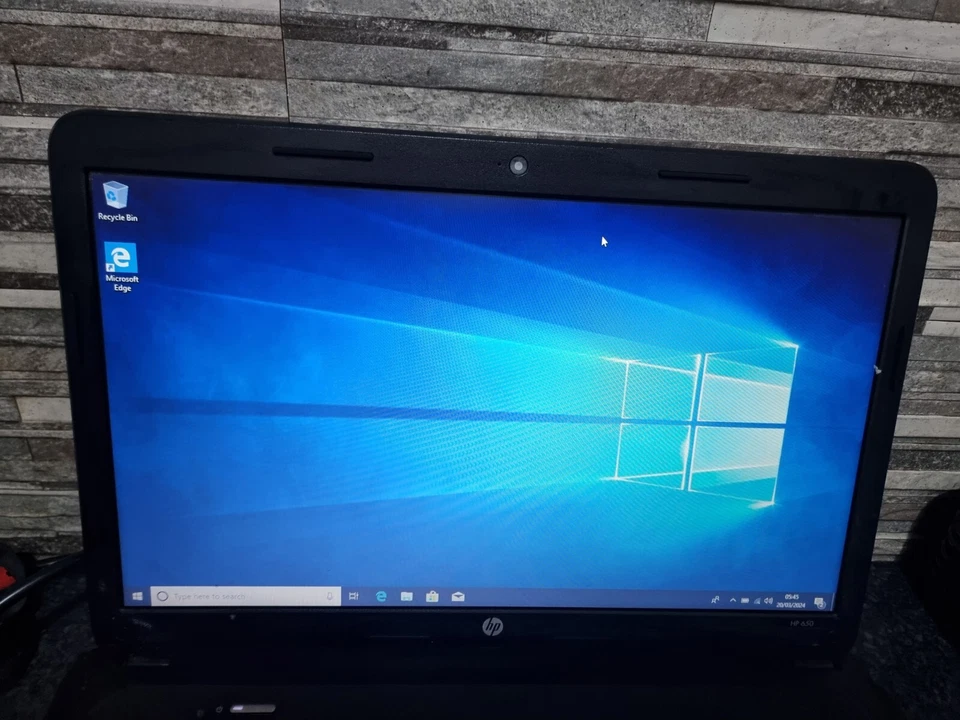 J714  HP NOTEBOOK 650 CORE i3 4GB RAM 500gb Hdd WINDOWS 10 WIDESCREEN LAPTOP - Image 2 of 4