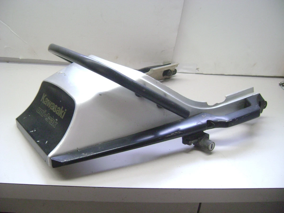 公式通販 中古 GPZ900R[60フロントフェンダー]検GPZ750R｝B GPZ900R 