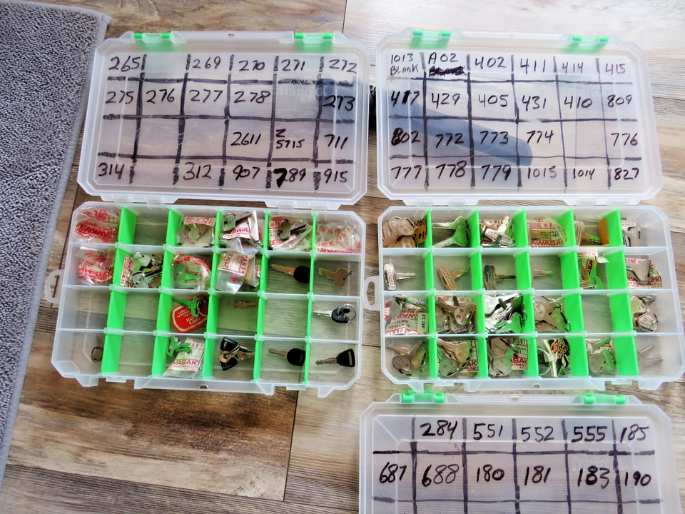 KAWASAKI Z1 Z2 750RS 900 Super Four Genuine Key 751 USED Lion Head ...